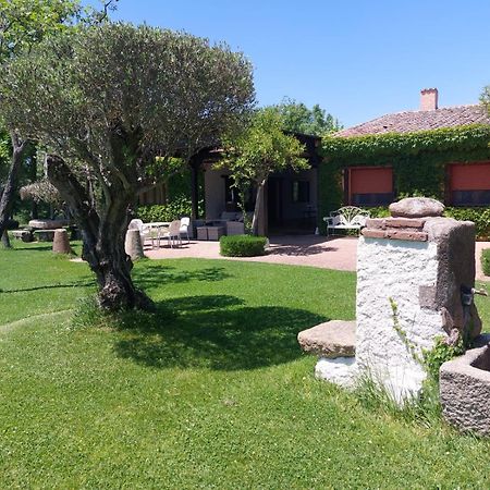 Complejo Rural La Badia Villa Lucillos Exterior photo