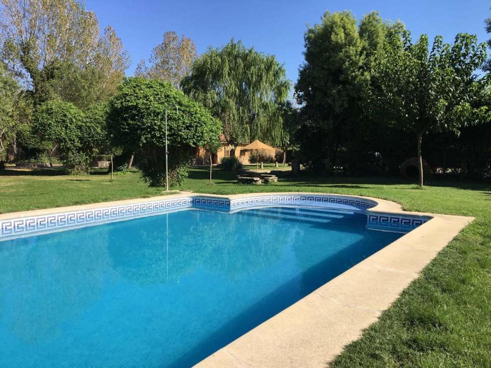 Complejo Rural La Badia Villa Lucillos Exterior photo